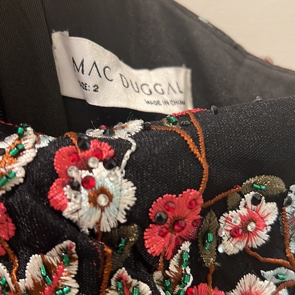 Mac duggal gown - Picture 7 of 9